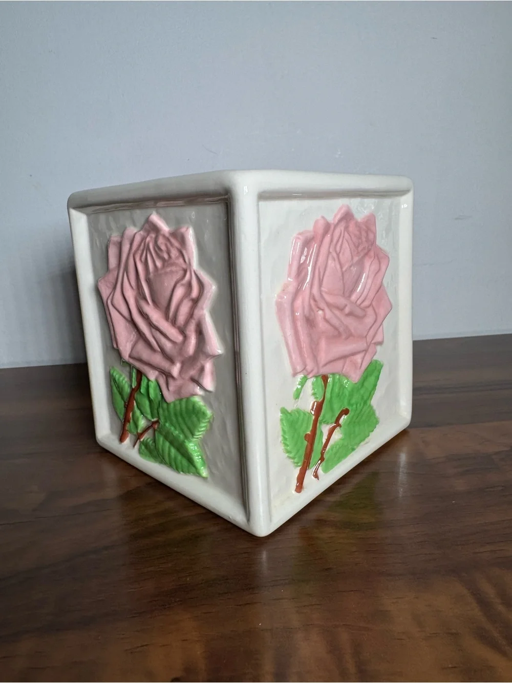 Vintage 1978 Sitter Ceramic Rose Tissue Box Cover Pink Floral